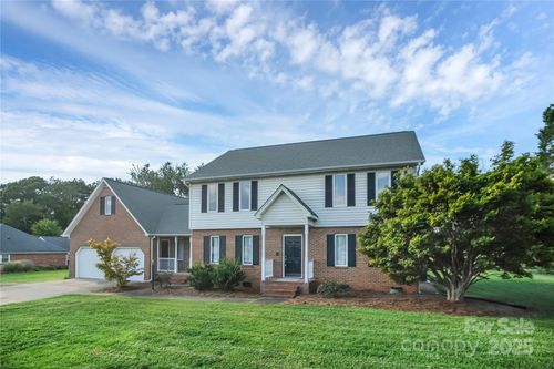 106 Cameron Dr, Kings Mountain, NC, 28086-8912 | Card Image