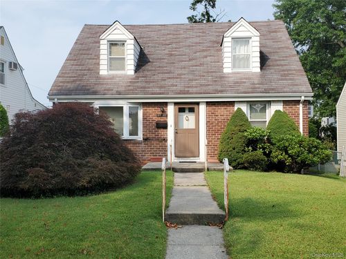 2332 206th St, Bayside, NY, 11360-1348 | Card Image