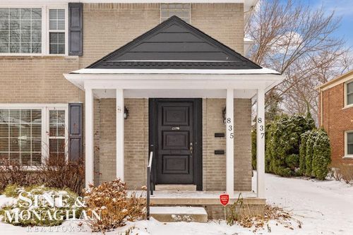 835 Harcourt Rd, Grosse Pointe Park, MI, 48230-1574 | Card Image