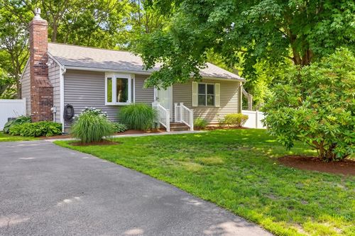 545 Lincoln Rd Ext, Barnstable, MA, 02601 | Card Image