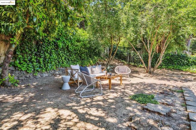 7069 Saroni Dr, House other with 2 bedrooms, 1 bathrooms and null parking in Oakland CA | Image 33