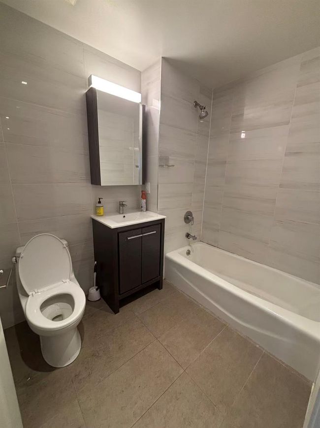 APT-5D - 4223 Parsons Blvd, Condo with 1 bedrooms, 1 bathrooms and null parking in Flushing NY | Image 4