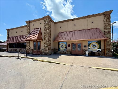 a-1812 E Main St, Stigler, OK, 74462-2809 | Card Image