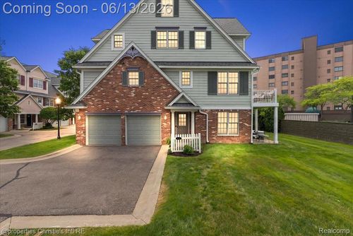 26010 Felicity Lndg, Harrison Twp, MI, 48045-6401 | Card Image