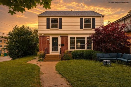 4315 N Wildwood Avenue, Shorewood, WI, 53211 | Card Image