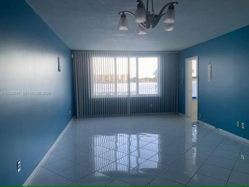 24-1150 Ne 191st St, Miami, FL, 33179 | Card Image