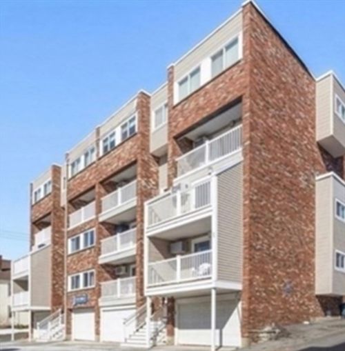 apt-2-12 Cox Ct, Beverly, MA, 01915-4840 | Card Image