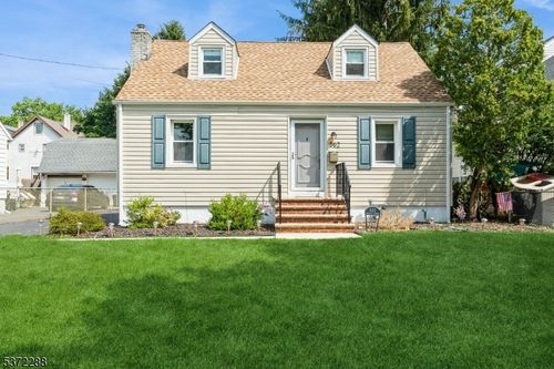 552 Passaic Ave, Kenilworth, NJ, 07033-1809 | Card Image
