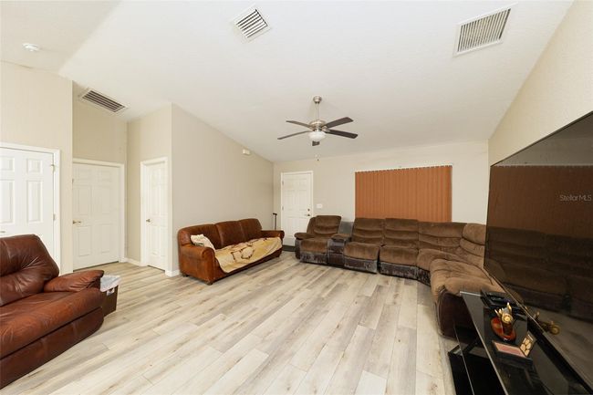 21900 Sw 83 Rd Loop, House other with 3 bedrooms, 2 bathrooms and null parking in DUNNELLON FL | Image 9
