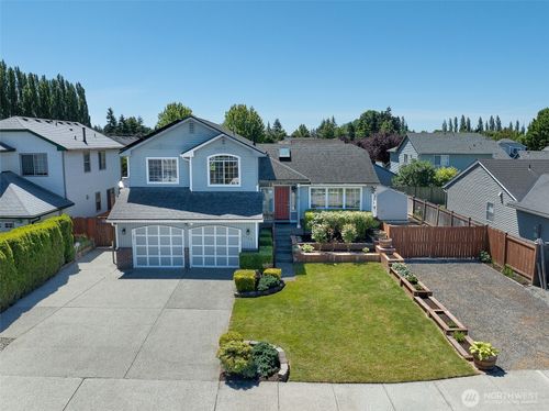 5726 67th St Ne, Marysville, WA, 98270-6110 | Card Image
