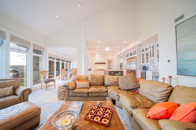582 Windy Point Dr, House other with 7 bedrooms, 9 bathrooms and null parking in Mt Vernon TX | Image 12