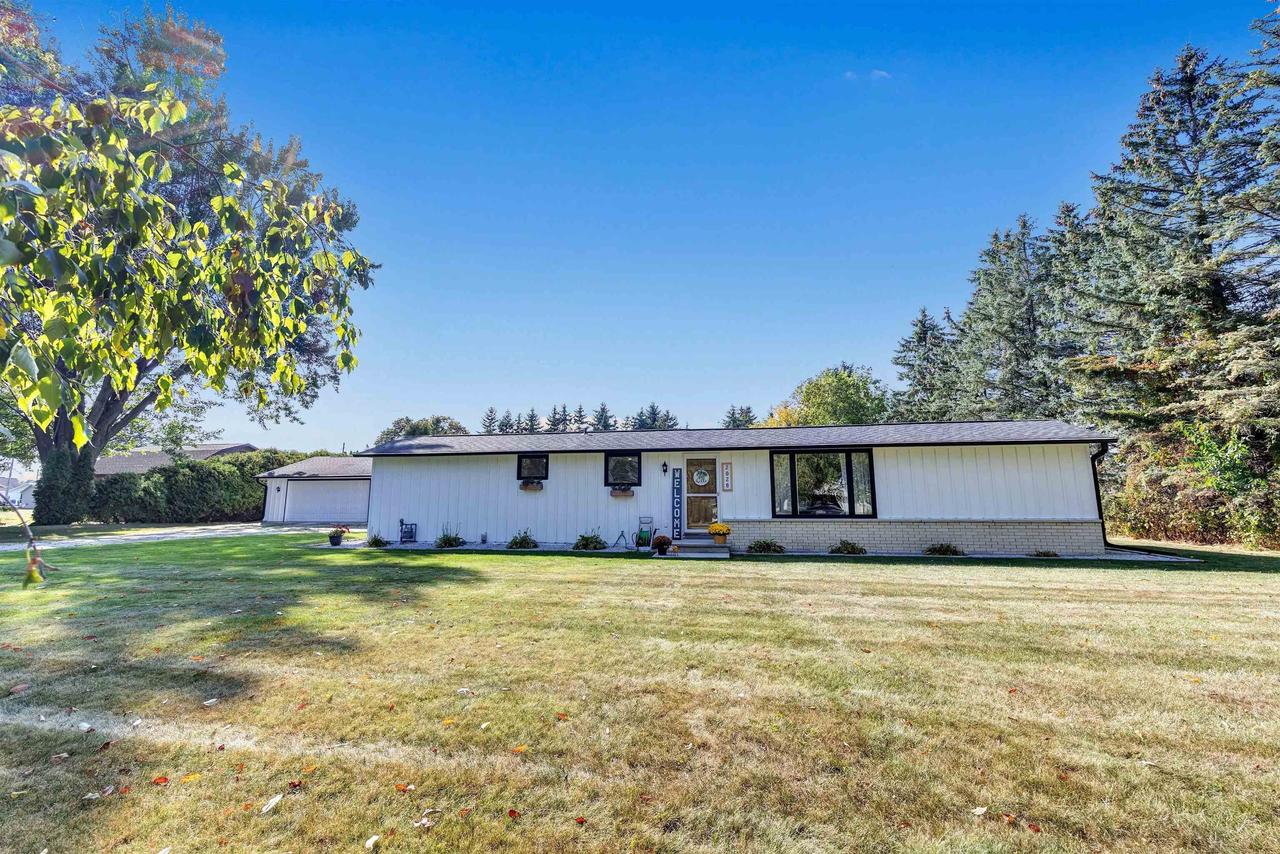 Knuell St, Manitowoc, WI 54220
