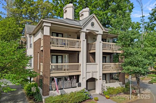 apt-b-409 W 8th St, Charlotte, NC, 28202-1763 | Card Image