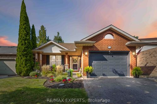 5991 Andrea Dr, Niagara Falls, ON, L2H2Z9 | Card Image