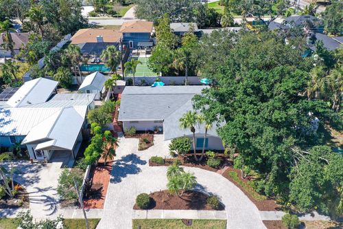 3530 Flores Ave, SARASOTA, FL, 34239-5805 | Card Image