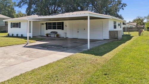 200 Lamesa Dr, Bridge City, TX, 77611-3022 | Card Image