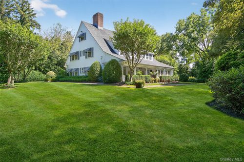 42 Clock Tower Ln, Old Westbury, NY, 11568-1004 | Card Image
