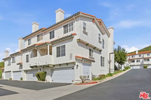359 Westlake Vista Ln, Thousand Oaks, CA, 91362-2653 | Card Image