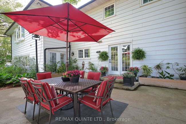 548 Lorna Lane, House other with 5 bedrooms, 5 bathrooms and 5 parking in Greater Napanee ON | Image 5