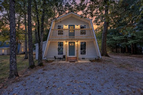33 Chalet Dr, Manchester, TN, 37355-7430 | Card Image