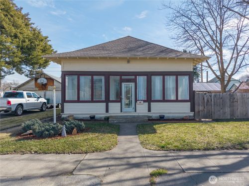 105 W 5th Ave, Ritzville, WA, 99169-1719 | Card Image
