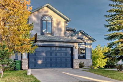 103 Hawktree Close Nw, House detached with 4 bedrooms, 3 bathrooms and 4 parking in Calgary AB | Image 2