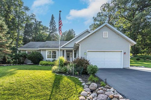 N3237 Robin Road, Geneva, WI, 53147 | Card Image