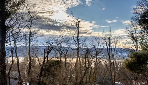 30 Southlawn Ave, Dobbs Ferry, NY, 10522-3520 | Card Image