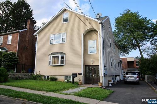 15 Cliff St, Haledon, NJ, 07508-1205 | Card Image