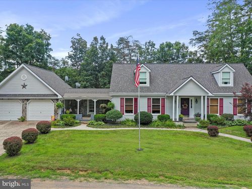 260 Edith Ln, HEDGESVILLE, WV, 25427-5509 | Card Image