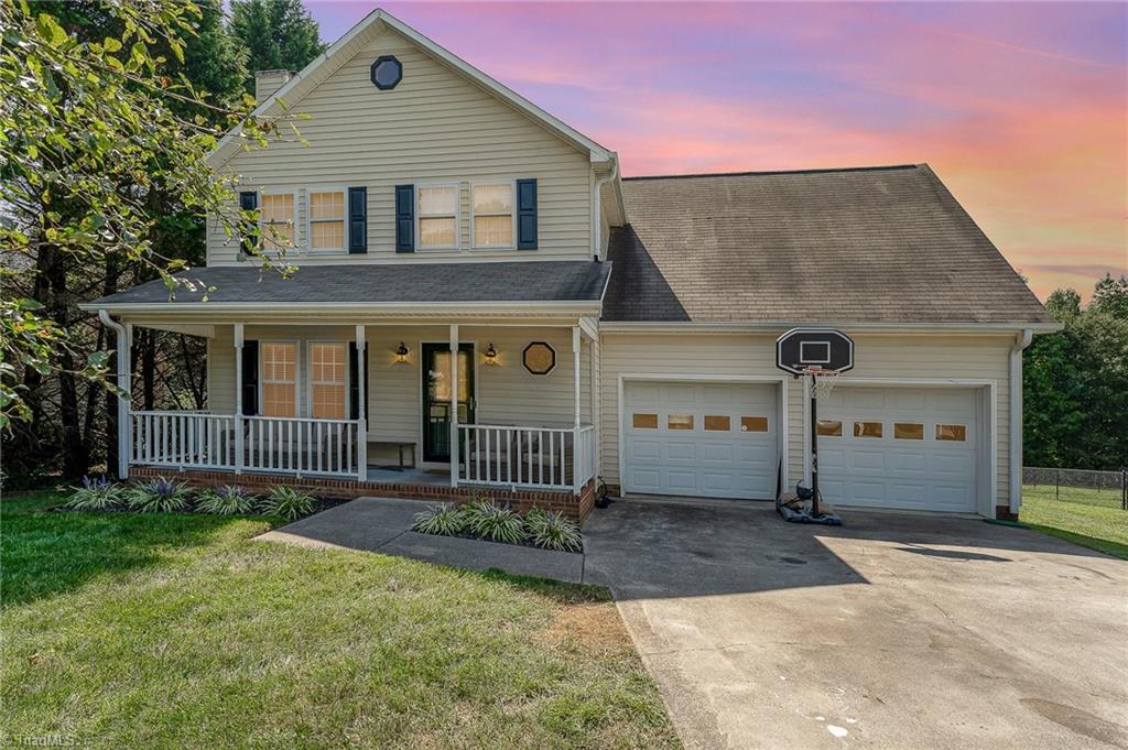 Southoak Dr, Winston Salem, NC 27107