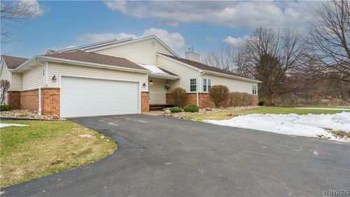 59 Southwick Dr, Orchard Park, NY, 14127-1650 | Card Image
