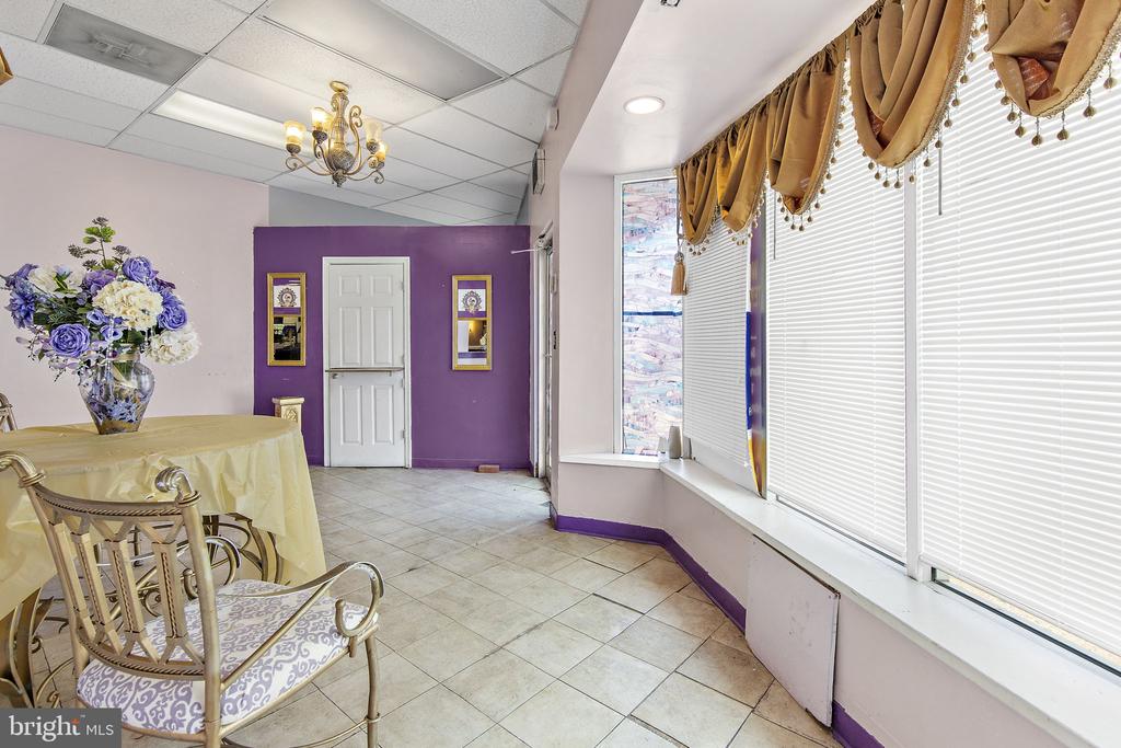 Commercial Sale in BALTIMORE 2