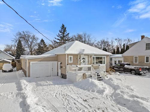 3 Hallcrest Ave, Saint Catharines, ON, L2N1V4 | Card Image