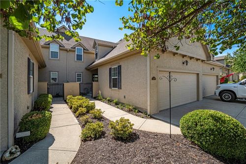 2219 Ne 107th Ter, Kansas City, MO, 64155-8513 | Card Image