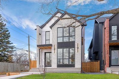 711 36 St Sw, House other with 4 bedrooms, 3 bathrooms and 2 parking in Calgary AB | Image 1