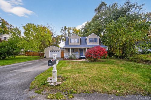 123 Barclay Ln, Saugerties, NY, 12477-5201 | Card Image