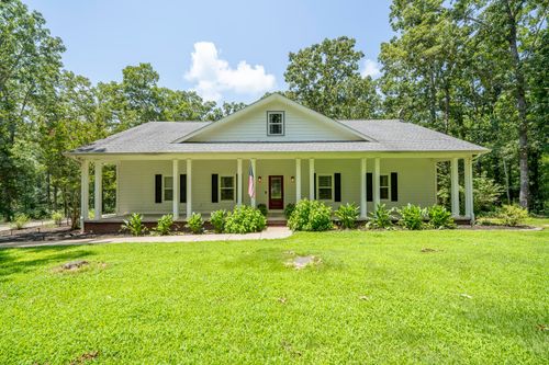 40 Suzy Cv, Savannah, TN, 38372-7698 | Card Image