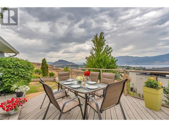 12018 Trayler Pl, House other with 3 bedrooms, 2 bathrooms and 1 parking in Summerland BC | Image 5