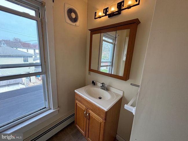 159 W Fulton St, Home with 4 bedrooms, 2 bathrooms and null parking in EPHRATA PA | Image 18