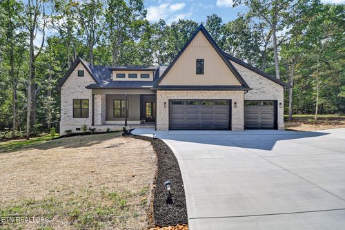 258 Westchester Dr, Crossville, TN, 38558-7300 | Card Image