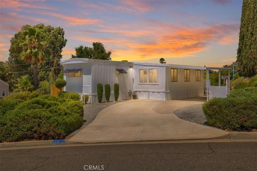 22780 Skylink Dr, Canyon Lake, CA, 92587-8949 | Card Image