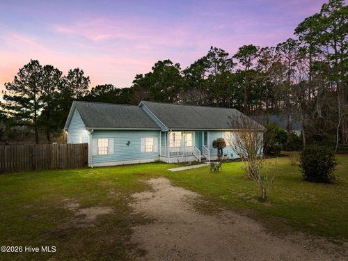410 Harper Lake Dr, Southport, NC, 28461-9153 | Card Image