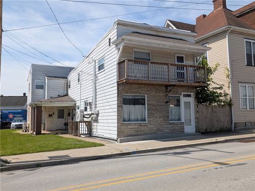 207 Depot St, Youngwood, PA, 15697-1617 | Card Image