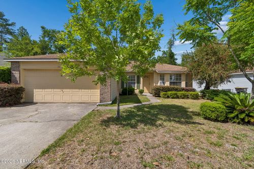 9043 Rockpond Meadows Dr, Jacksonville, FL, 32221-5565 | Card Image