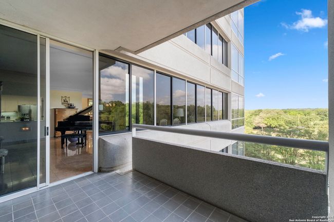 APT-304 - 200 Patterson Ave, Condo with 2 bedrooms, 3 bathrooms and null parking in San Antonio TX | Image 24