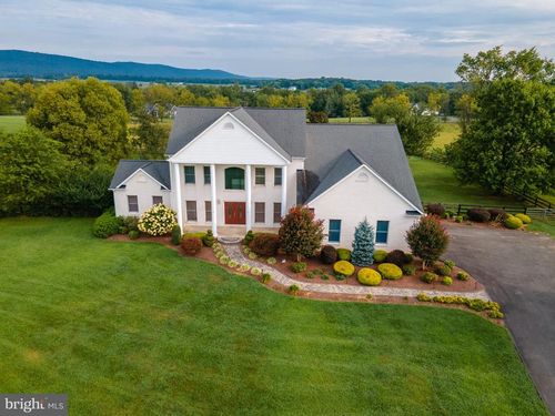 37796 Elizabeths Field Ln, Purcellville, VA, 20132-2962 | Card Image
