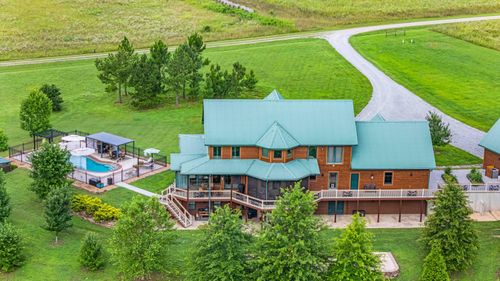 644 Northfork Village Rd, Tecumseh, MO, 65760-8213 | Card Image