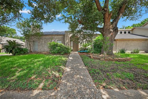 10815 Shawnbrook Dr, Houston, TX, 77071-1513 | Card Image