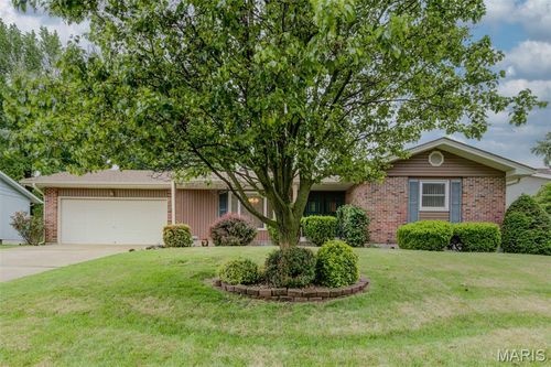 1109 Wedgewood Dr, Saint Charles, MO, 63303-4034 | Card Image